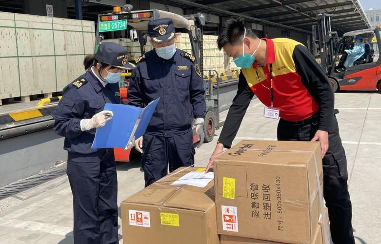4月份青島空港進出口貨物量突破萬噸大關，展現(xiàn)外貿新活力